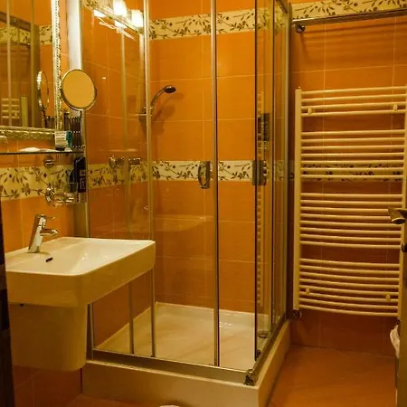 Hotel Rokoko - Free Parking