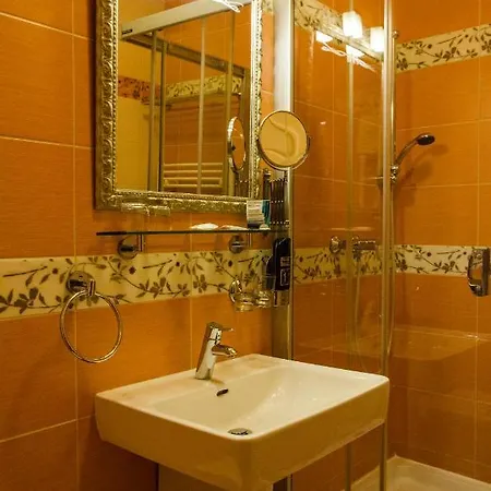 Rokoko Hotel 3*