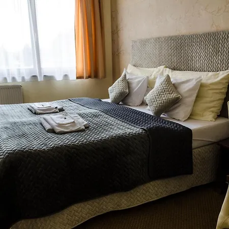 Rokoko 3* קושיצה